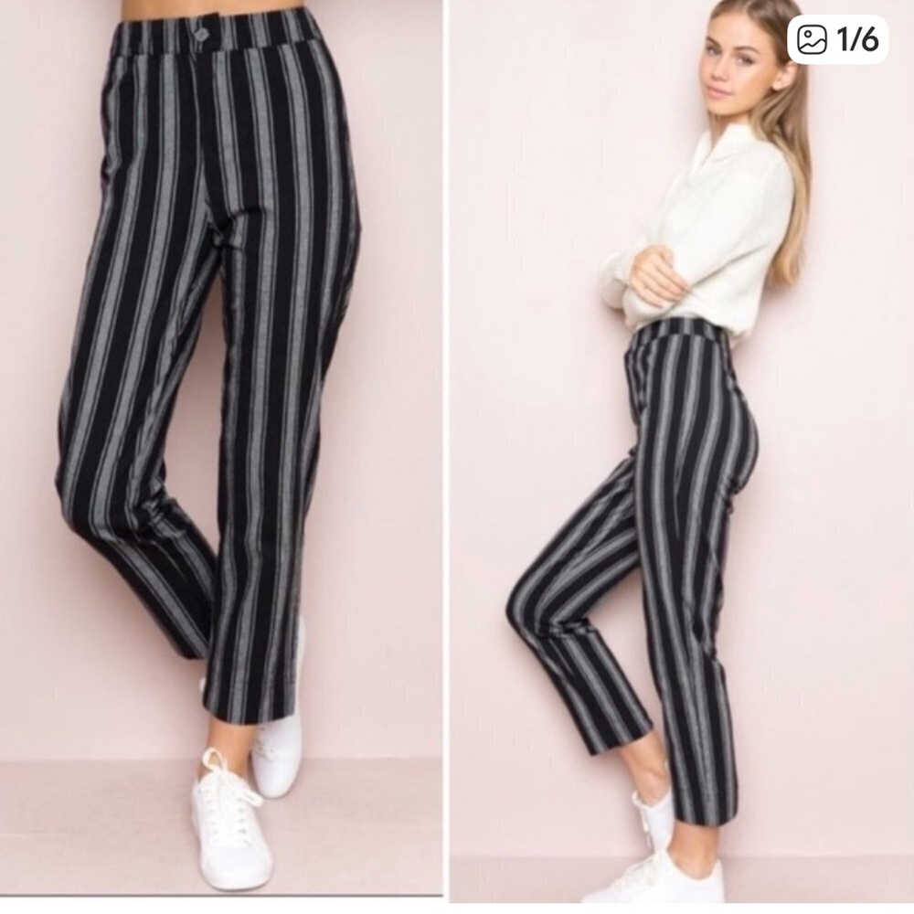 Brandy Melville Navy and White Striped High-Waist Pants